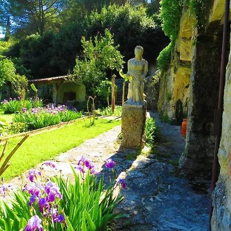 Charming House In With Shared Pool Casa vacanze